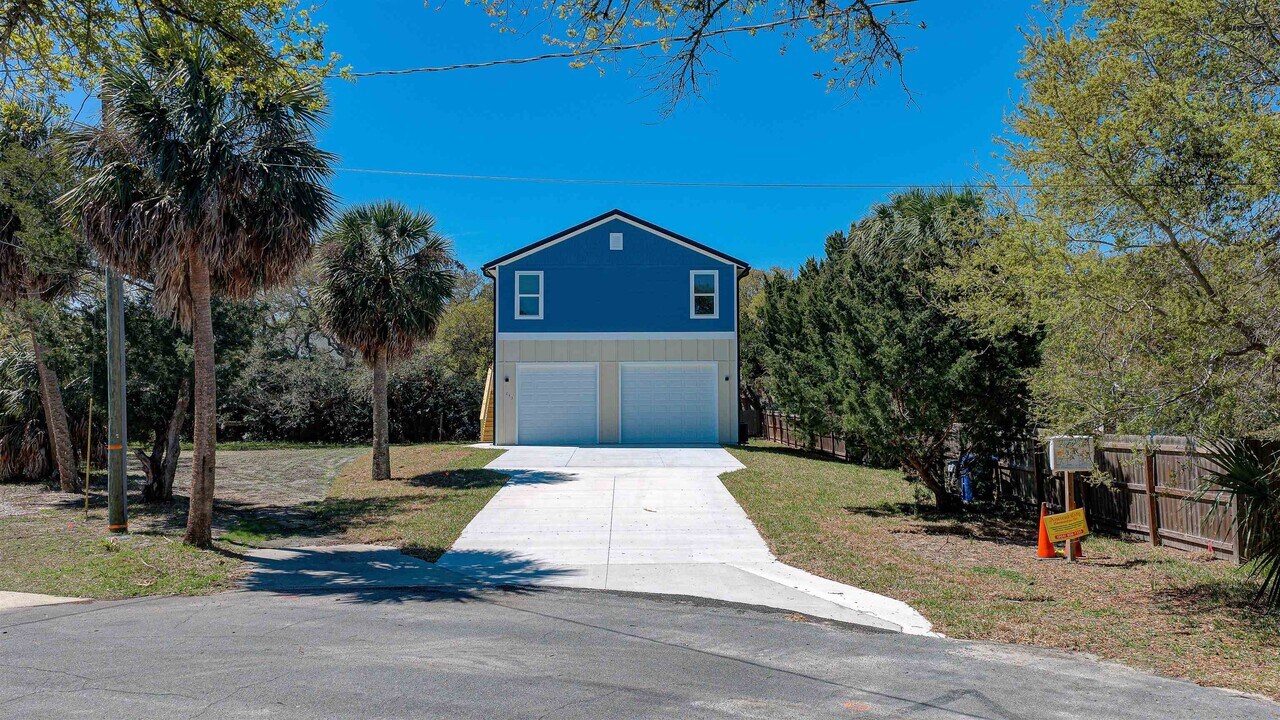 253 Desoto Rd in St. Augustine, FL - Building Photo