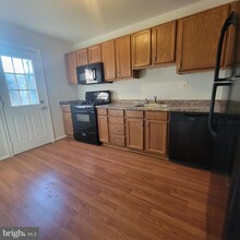 12961 Claxton Dr in Laurel, MD - Building Photo - Building Photo