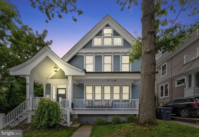 property at 2922 Newark St NW