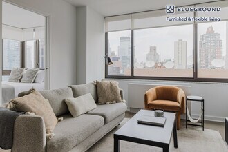 500 W 56th St, Unit FL19-ID1542 in New York, NY - Building Photo - Building Photo