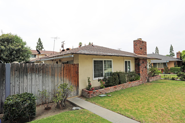 12112 Haster St in Garden Grove, CA - Building Photo - Building Photo