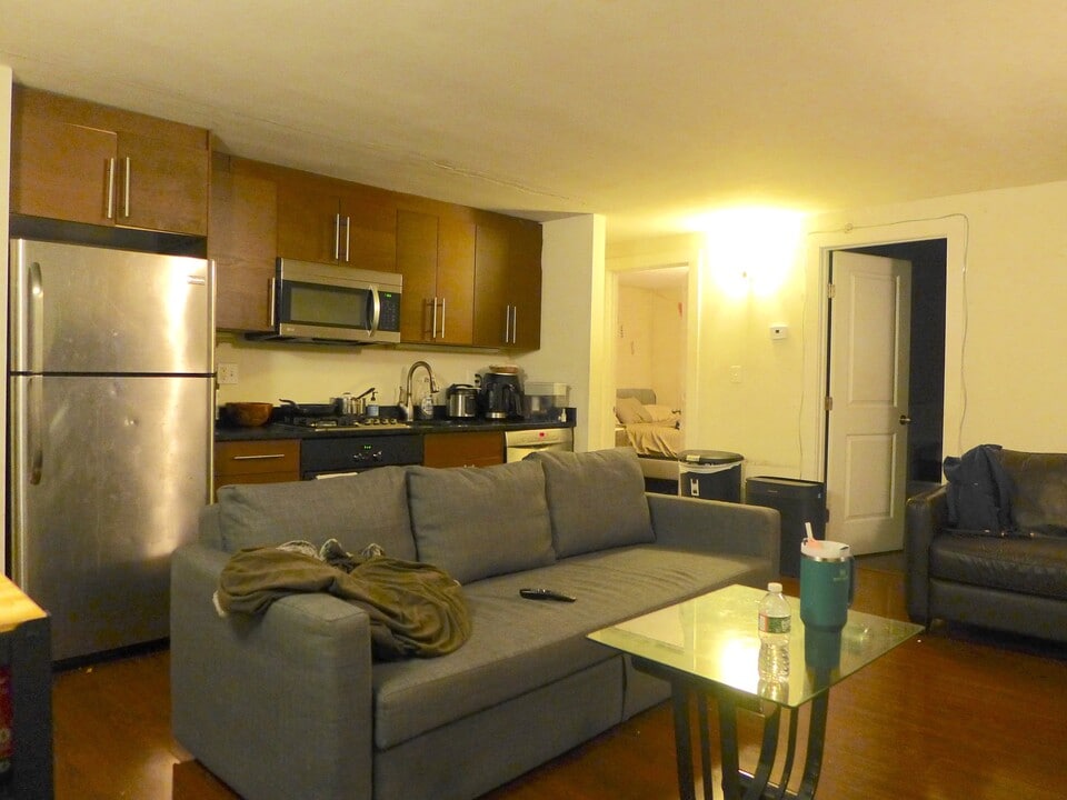 25 E Springfield St in Boston, MA - Building Photo