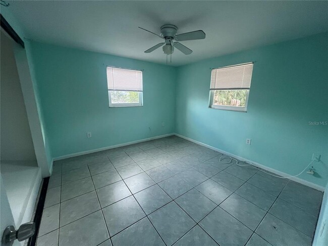 394 Ferris Dr NW in Port Charlotte, FL - Building Photo - Building Photo