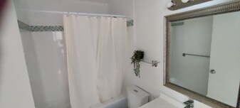 10702 E Exposition Ave in Aurora, CO - Building Photo