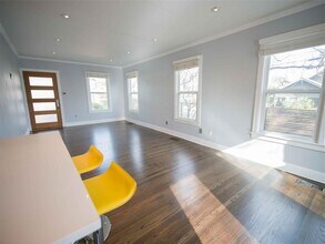 701 Bouldin Ave in Austin, TX - Building Photo - Building Photo