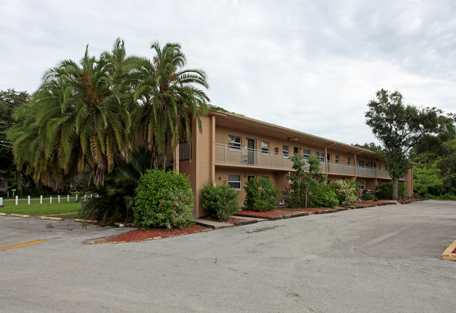 Palm Tree Apartments in Sanford, FL - Building Photo - Building Photo