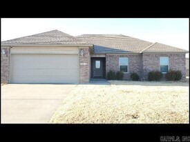 2405 Canterbury Ln in Cabot, AR - Building Photo