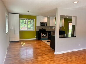 2409 Duncan Dr in Missoula, MT - Building Photo - Building Photo
