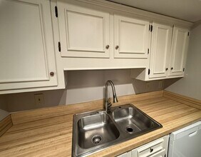 2404 Quail Hollow Ct in Charleston, SC - Building Photo - Building Photo