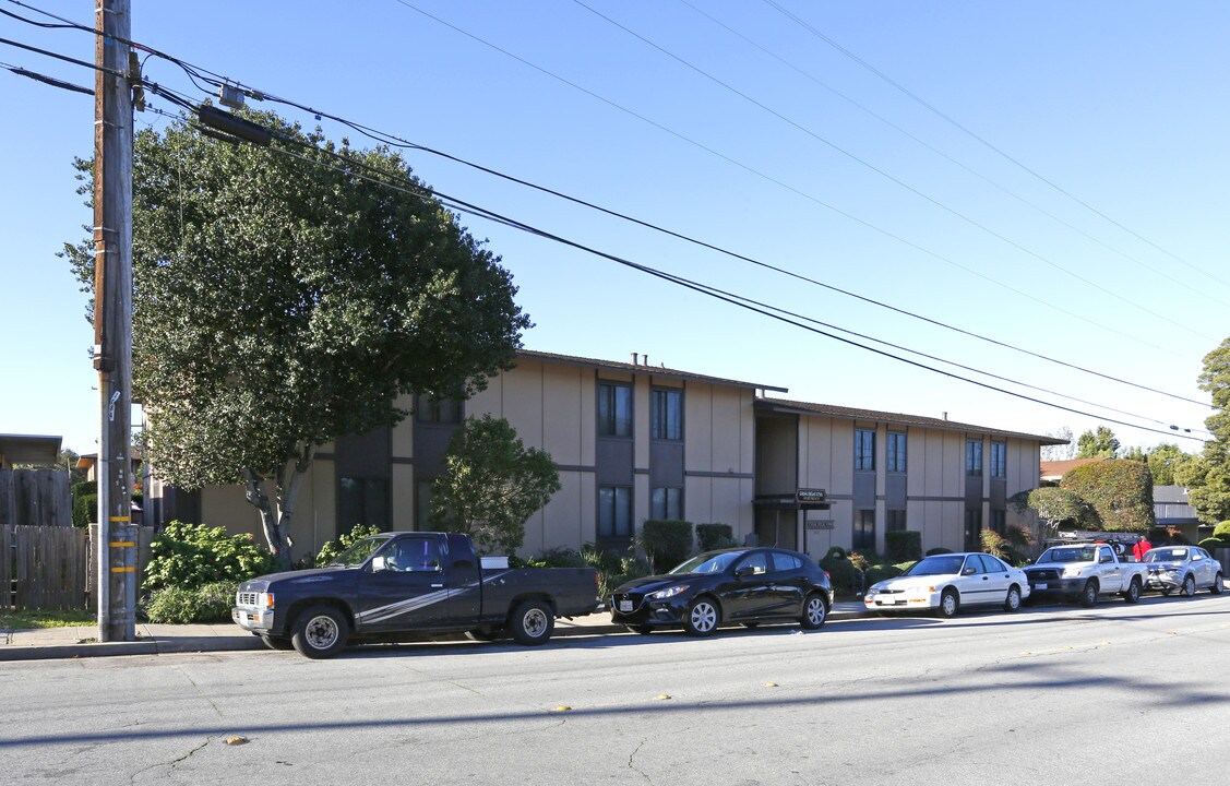 Casa Dela Vina Apartments in Monterey, CA - Building Photo