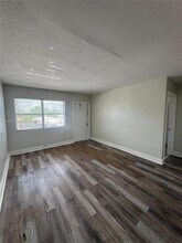1425 W 31st St in West Palm Beach, FL - Building Photo - Building Photo
