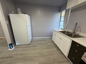 2501 Gilbert Cir in Arlington, TX - Building Photo - Building Photo