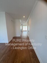 1089 Squirrel Nest Ln in Lexington, KY - Building Photo - Building Photo