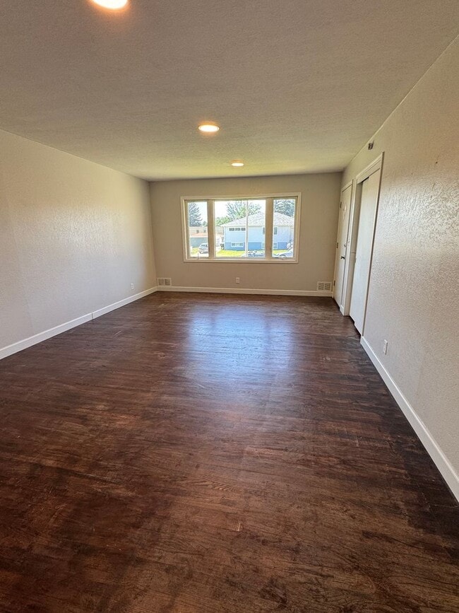 property at 1109-1113 N 18th St