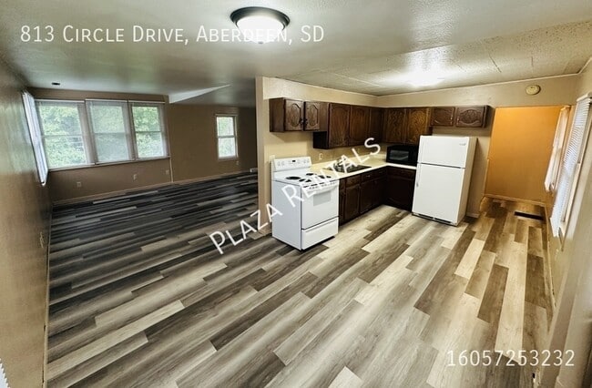 property at 202 N Washington St