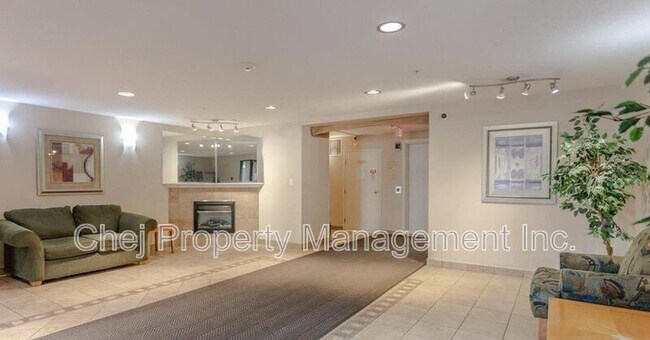 9938-9104 104 Street NW in Edmonton, AB - Building Photo - Building Photo