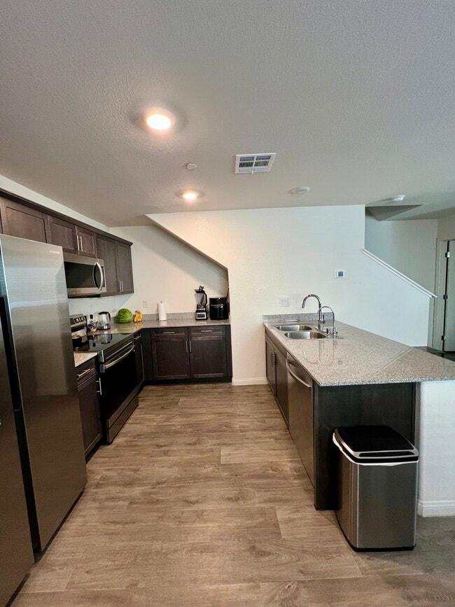 2658 Blizzard Blue Ct in North Las Vegas, NV - Building Photo - Building Photo