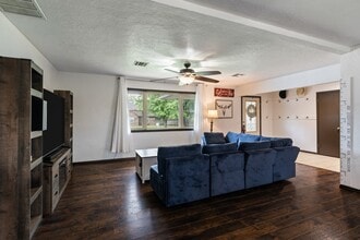 1 Mountain View Dr in Cache, OK - Building Photo - Building Photo