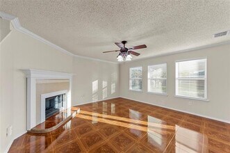 1428 Thornhill Ln in Little Elm, TX - Building Photo - Building Photo