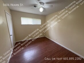 5604 Hearn St in Jackson, MS - Building Photo - Building Photo