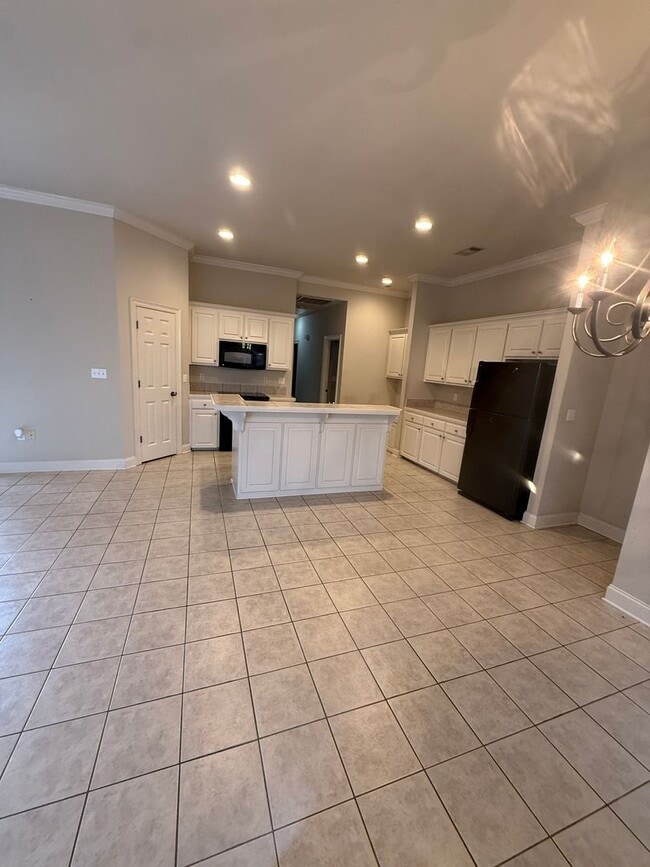 8947 Lake Mist Ave in Baton Rouge, LA - Building Photo - Building Photo