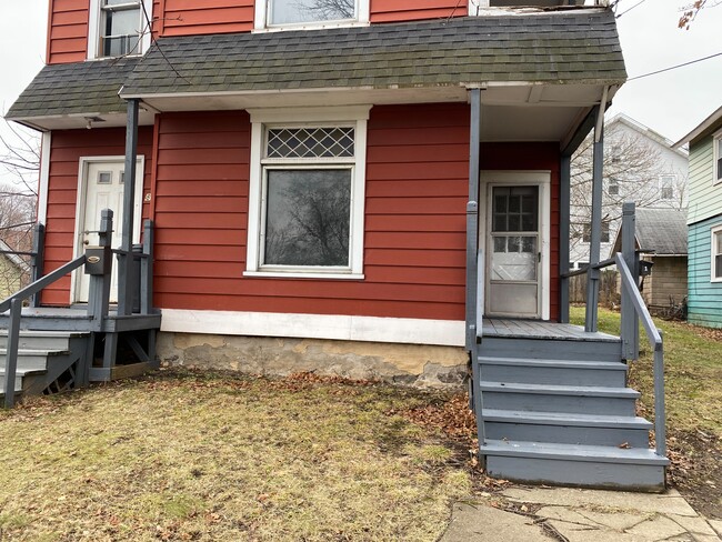 820 Court St, Unit 1