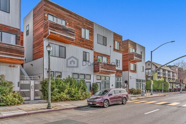 5304 San Pablo Ave in Oakland, CA - Building Photo - Building Photo