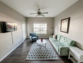 3293 Cimarron Blvd in Corpus Christi, TX - Foto de edificio - Building Photo