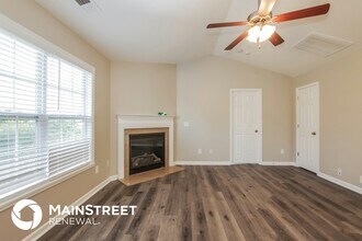 6007 Trailshead Dr in Greensboro, NC - Foto de edificio - Building Photo