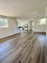 22849 Macfarlane Dr in Woodland Hills, CA - Building Photo - Building Photo