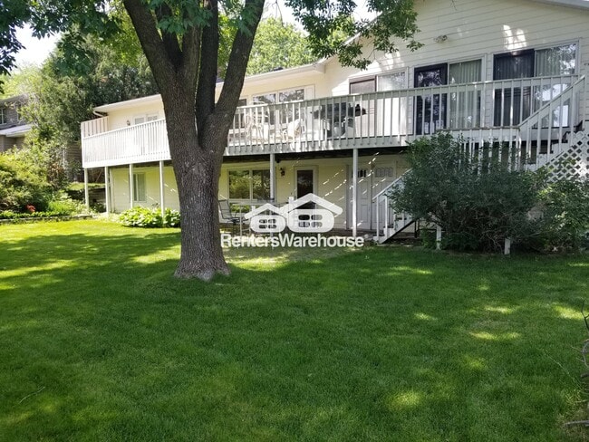 property at 1544 11th Ave SE