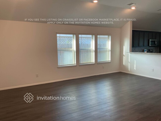 445 Pecan Landing Ln in La Marque, TX - Building Photo - Building Photo