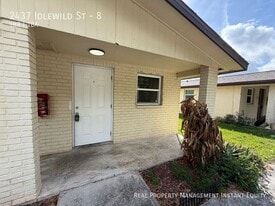 2437 Idlewild St in Lakeland, FL - Building Photo
