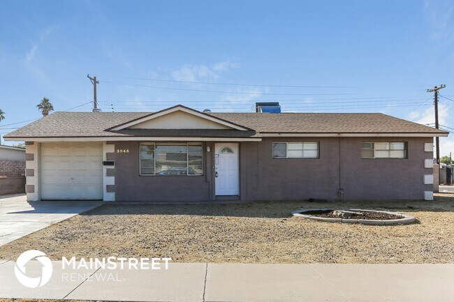 property at 3945 W Windsor Ave