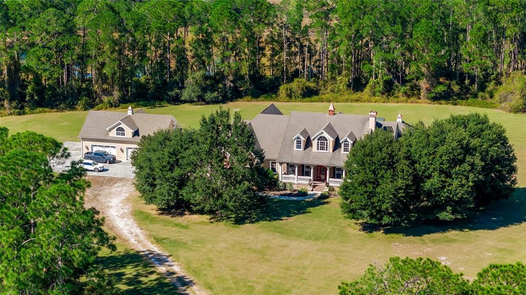 10215 Gopher Rd in Howey In The Hills, FL - Building Photo
