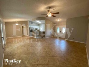 944 Devonshire Way in Lake Wales, FL - Building Photo - Building Photo