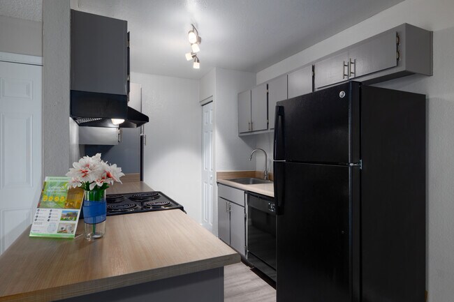 Latitude 32 in Tucson, AZ - Foto de edificio - Interior Photo