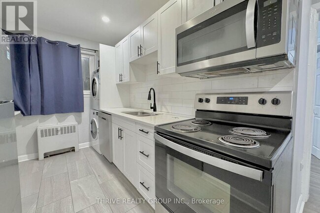 57 Wellington Rd in London, ON - Building Photo - Building Photo