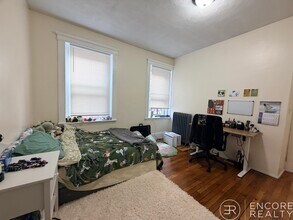 440 Park Dr, Unit 3 in Boston, MA - Foto de edificio - Building Photo