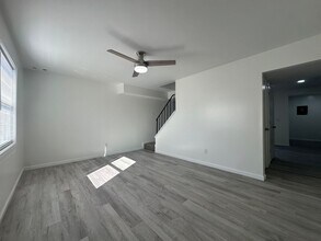 320 Myrtlewood Cir in Jacksonville, NC - Building Photo - Building Photo