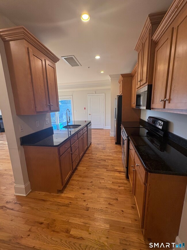 21 Seir Hill Rd in Norwalk, CT - Building Photo - Building Photo