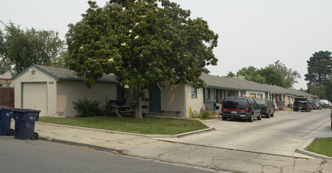 414-418 Lawton St in Antioch, CA - Building Photo - Building Photo