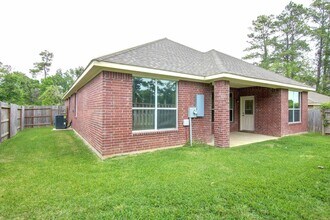 13413 Raintree Dr in Montgomery, TX - Building Photo - Building Photo
