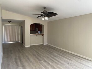 6003 Sarona St in Bakersfield, CA - Building Photo - Building Photo