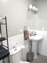 17 Ashley St, Unit 1 in Boston, MA - Building Photo - Building Photo