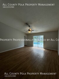 2818 Timbercrest Pl in Lakeland, FL - Foto de edificio - Building Photo