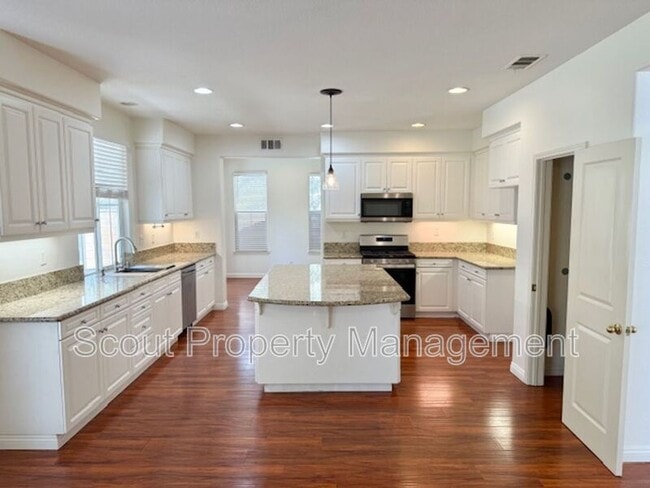 39877 Worthington Pl