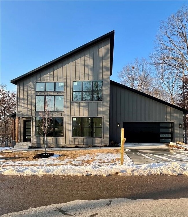 8 Cranfield Dr in Bella Vista, AR - Building Photo - Building Photo