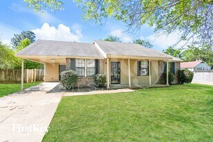 5765 Ashridge Pl in Memphis, TN - Building Photo