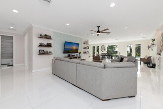 314 NE Surfside Ave in Port St. Lucie, FL - Building Photo - Building Photo